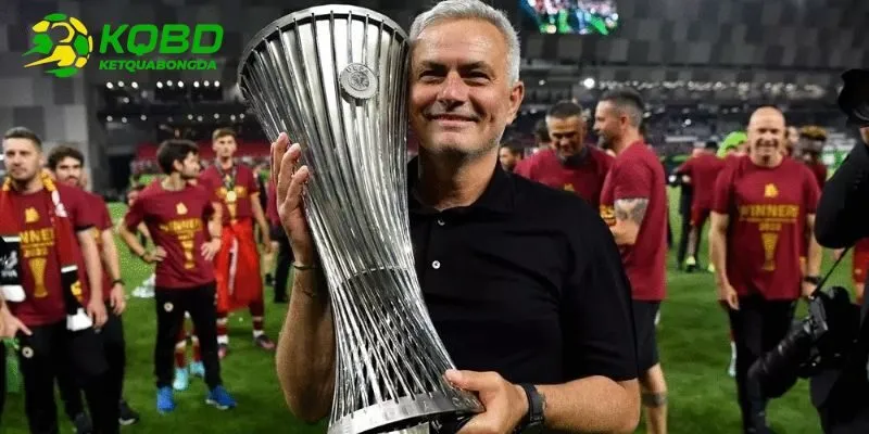 Những huấn luyện viên đã đạt được thành công tại UECL